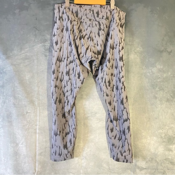 Lululemon Instill HR Leggings Sz 16 Grey & Black LW5ELWS Activewear Yoga Pants - Picture 2 of 9